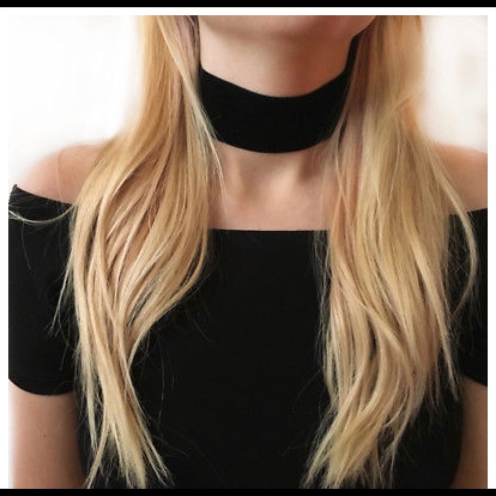 LAST ONE! PRICE FIRM NWT BLACK VELVET CHOKER